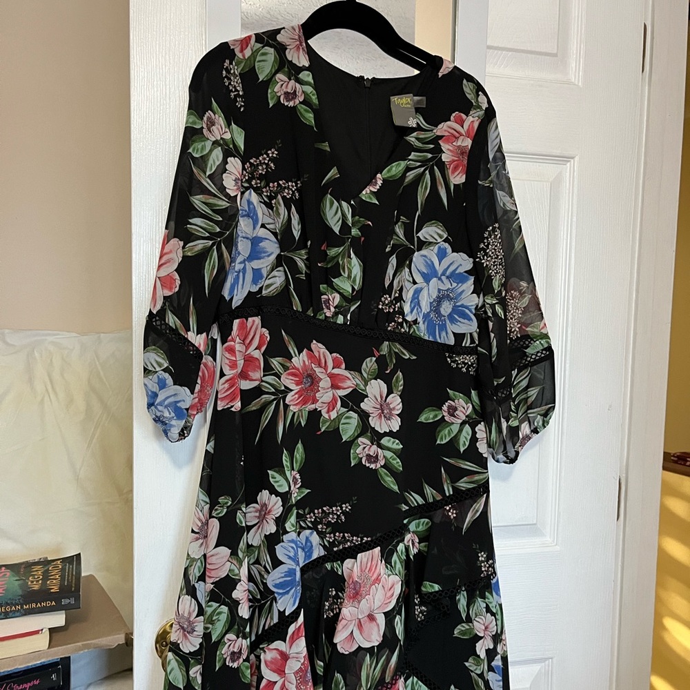 Taylor Dress